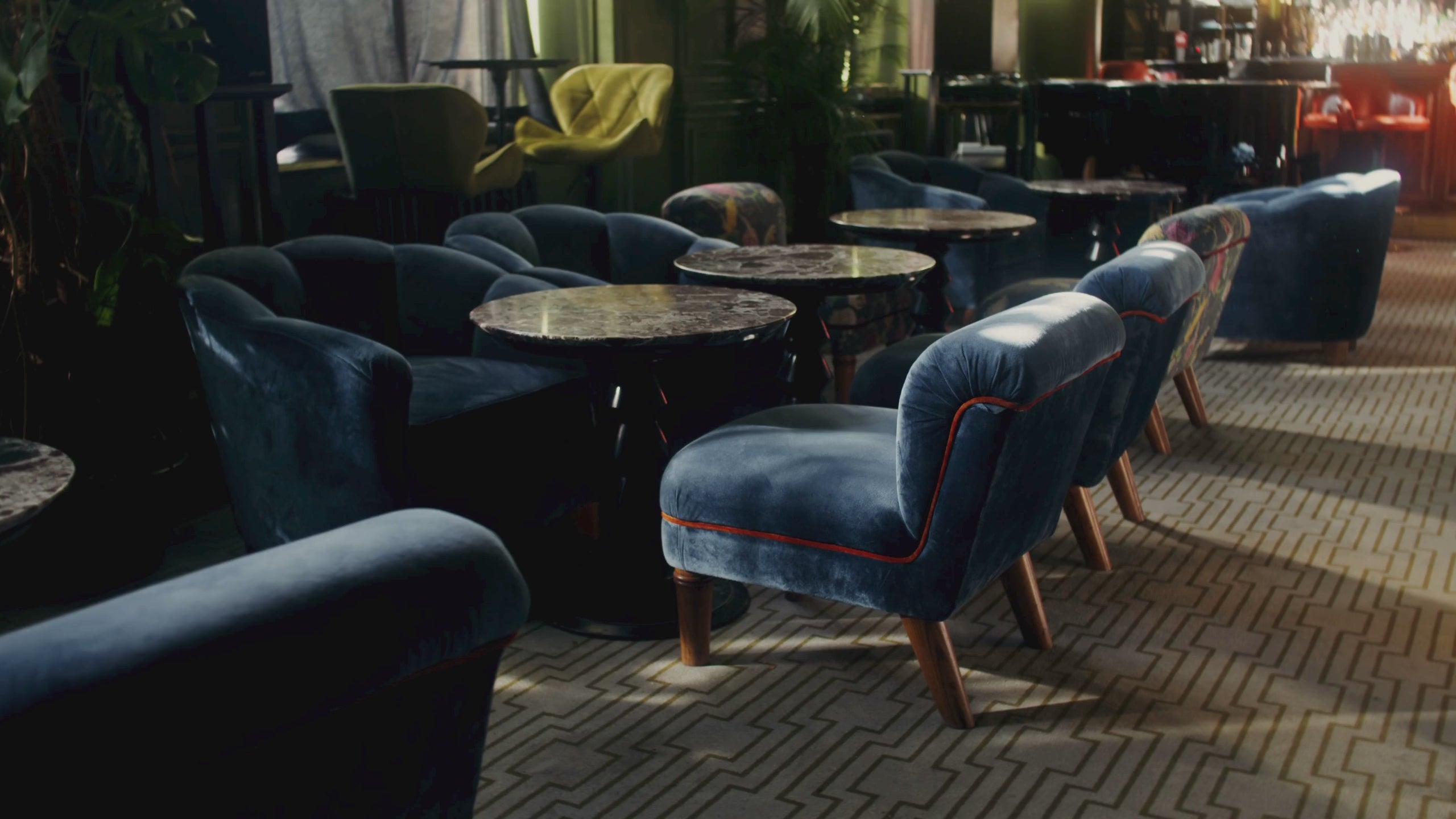 slowmo-video-hotelbar